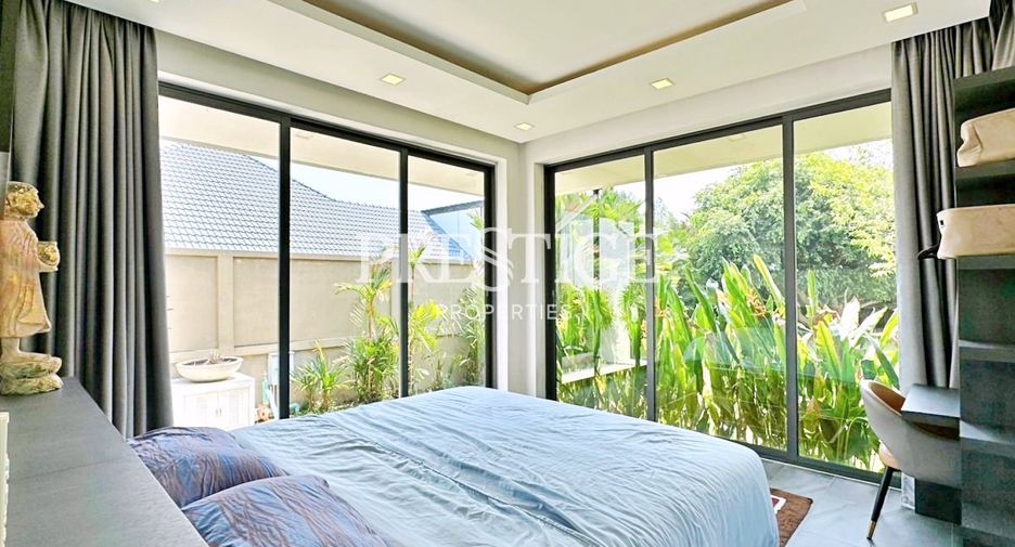 À vendre 4 chambres maison à Huay Yai, Pattaya