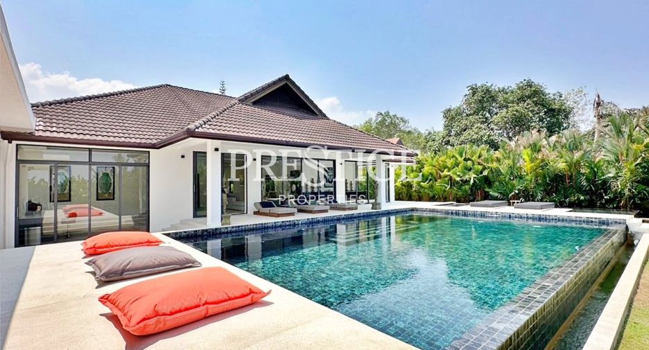 À vendre 4 chambres maison à Huay Yai, Pattaya