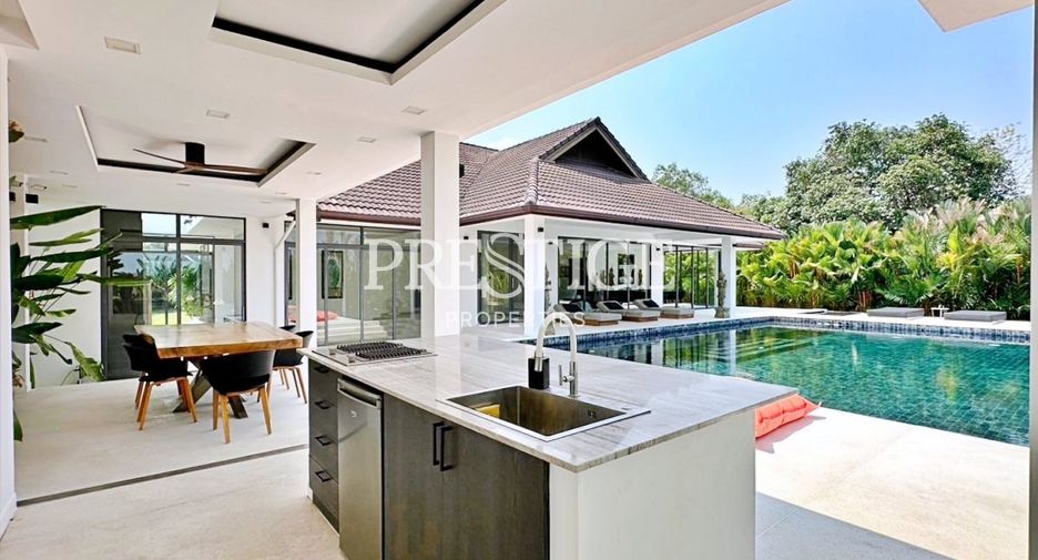 À vendre 4 chambres maison à Huay Yai, Pattaya