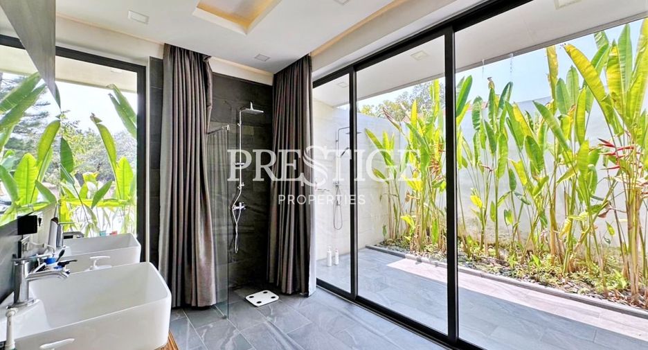 À vendre 4 chambres maison à Huay Yai, Pattaya