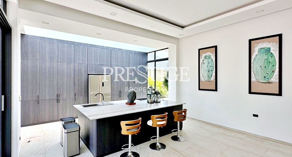 À vendre 4 chambres maison à Huay Yai, Pattaya