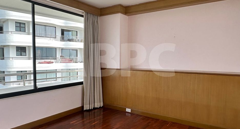 For rent 4 bedrooms condo in Bang Lamung, Chonburi
