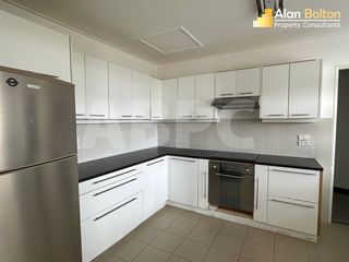 For rent 4 bedrooms condo in Bang Lamung, Chonburi