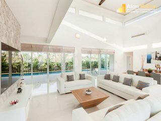 For rent and for sale 3 bedrooms house in Bang Lamung, Chonburi