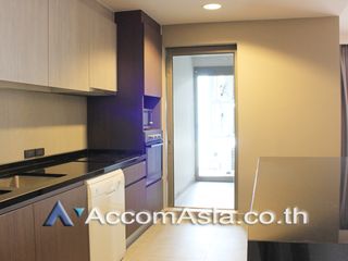For rent 4 Beds apartment in Khlong Toei, Bangkok