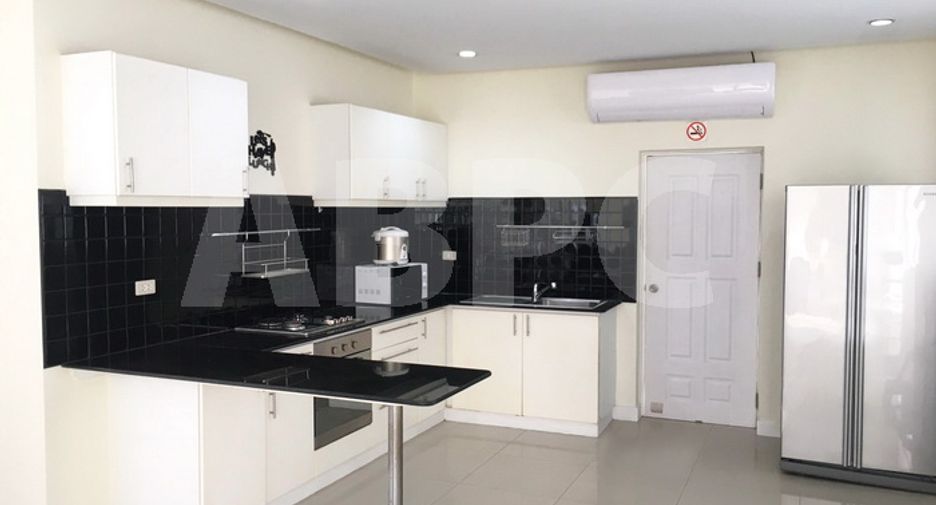 Casa en venta de 4 habitaciones en Bang Lamung, Chonburi