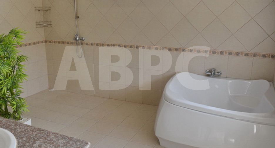 Casa en venta de 4 habitaciones en Bang Lamung, Chonburi