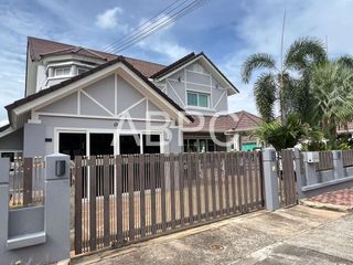 À louer et à vendre 5 chambres maison à Bang Lamung, Chonburi