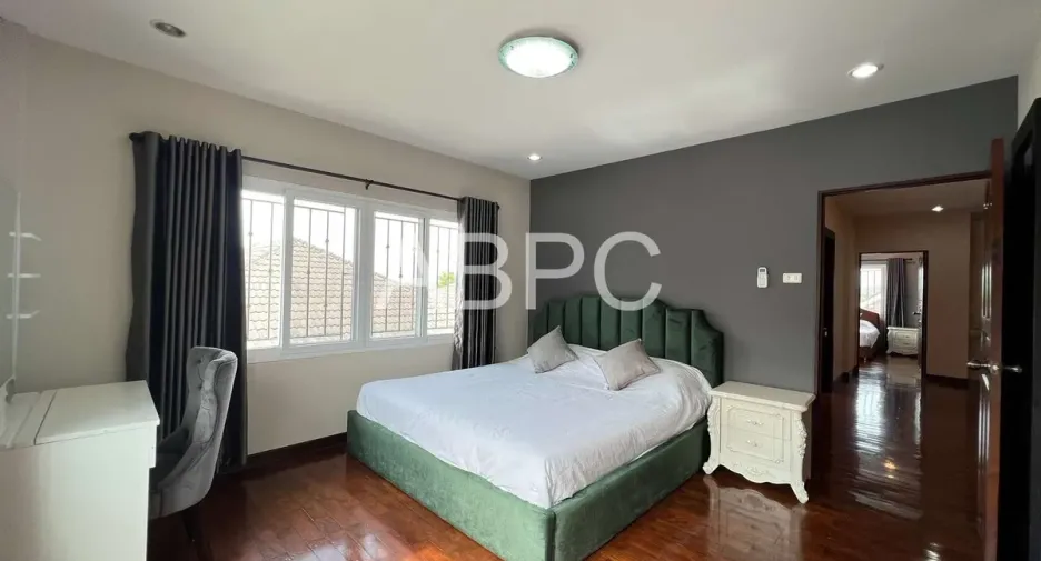 For rent and for sale 5 bedrooms house in Bang Lamung, Chonburi