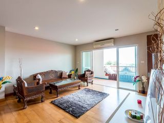 For sale 2 bed condo in Hua Hin, Prachuap Khiri Khan