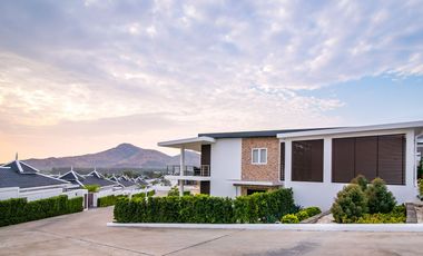 For sale 3 Beds apartment in Hua Hin, Prachuap Khiri Khan