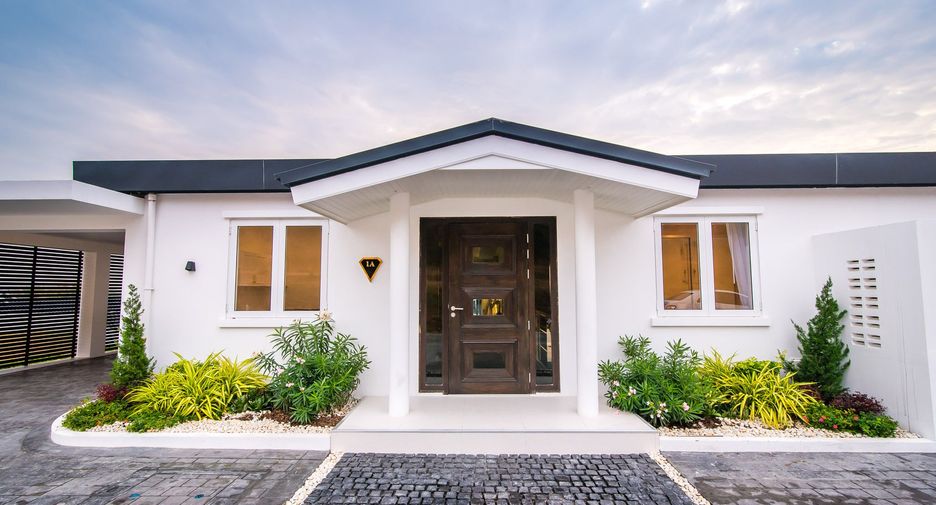For sale 3 Beds apartment in Hua Hin, Prachuap Khiri Khan