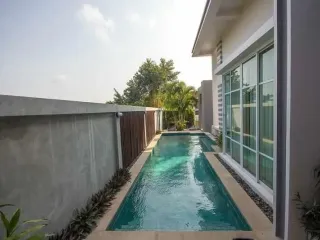 For sale 2 bed townhouse in Pran Buri, Prachuap Khiri Khan