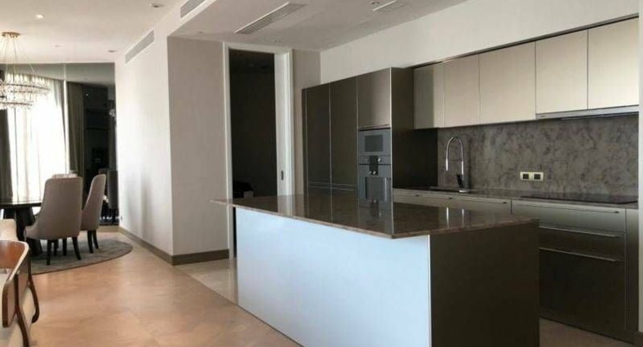 For rent 3 bed condo in Khlong San, Bangkok