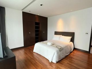 For rent 3 Beds condo in Pathum Wan, Bangkok