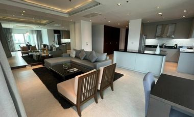 For rent 3 bed condo in Pathum Wan, Bangkok
