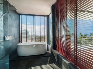 For sale 4 bed villa in Ko Samui, Surat Thani