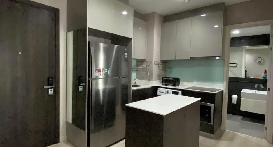For sale 2 bed condo in Phaya Thai, Bangkok