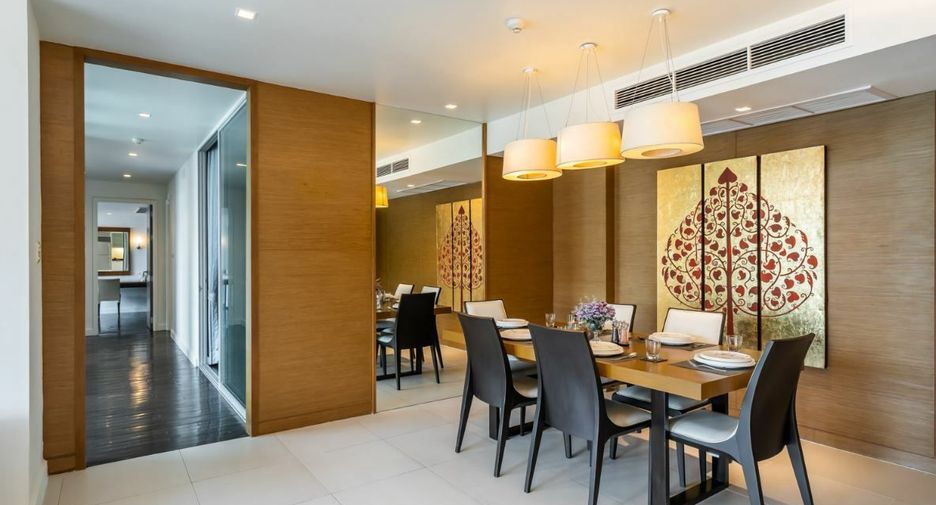 For rent 3 Beds apartment in Watthana, Bangkok