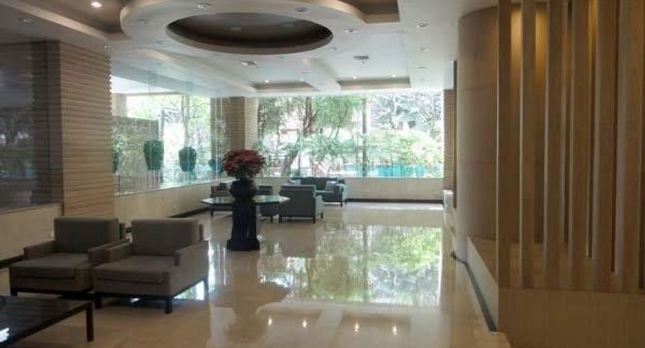 For rent 3 bed condo in Watthana, Bangkok
