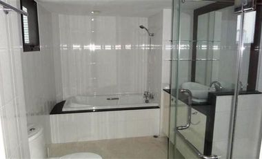 For rent 3 bed condo in Watthana, Bangkok