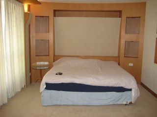 For rent 3 bed condo in Yan Nawa, Bangkok