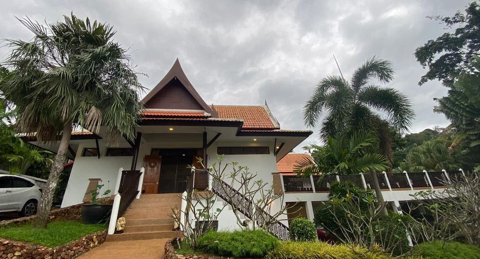 For sale 4 bed villa in Ko Samui, Surat Thani