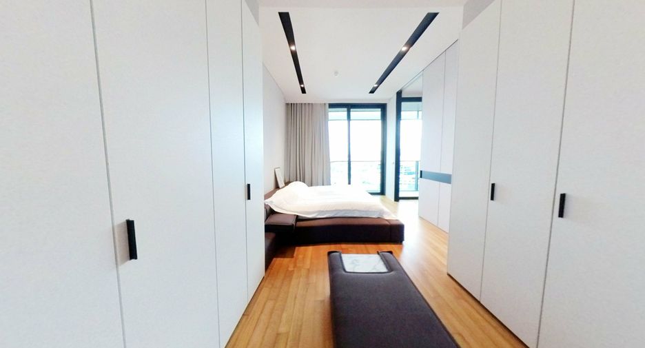 For rent 1 bed condo in Khlong San, Bangkok