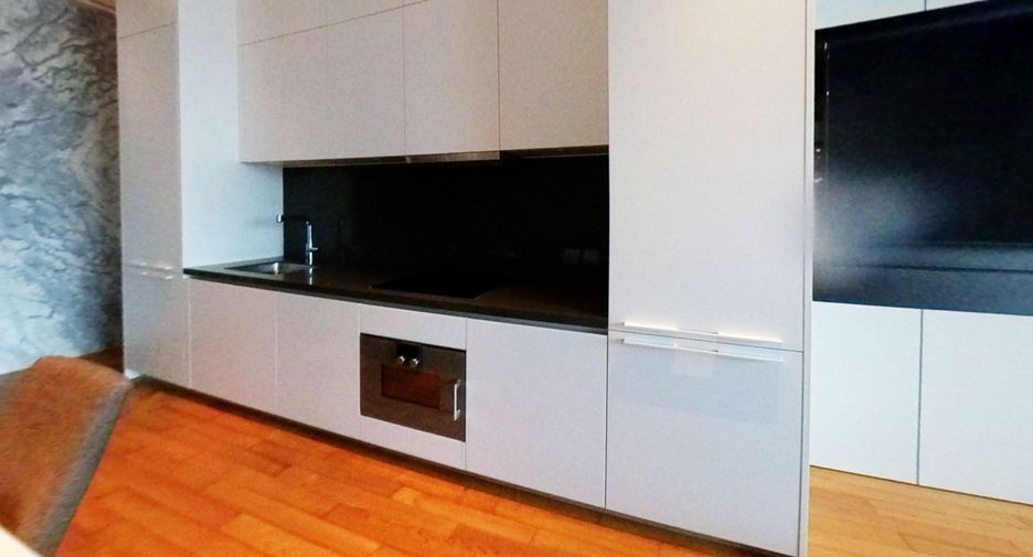 For rent 1 bed condo in Khlong San, Bangkok