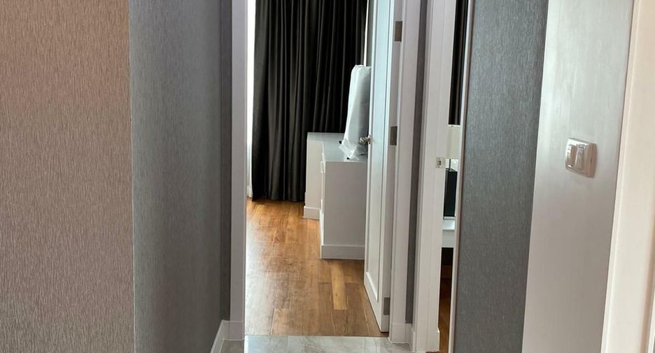 For rent 3 Beds condo in Khlong Toei, Bangkok
