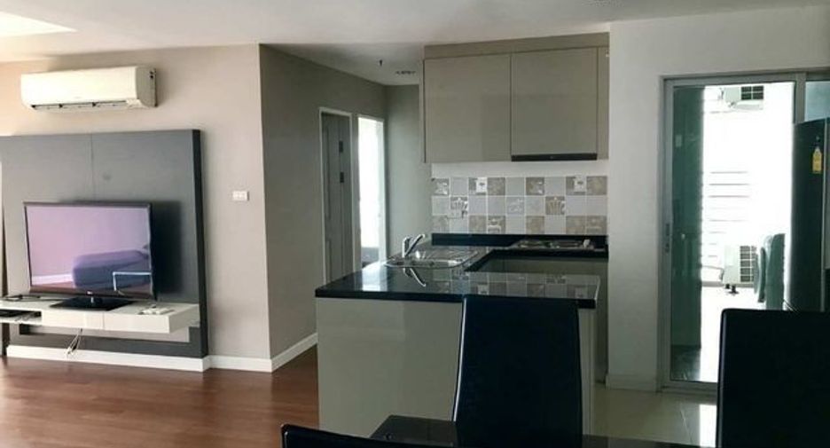 For sale 2 bed condo in Huai Khwang, Bangkok