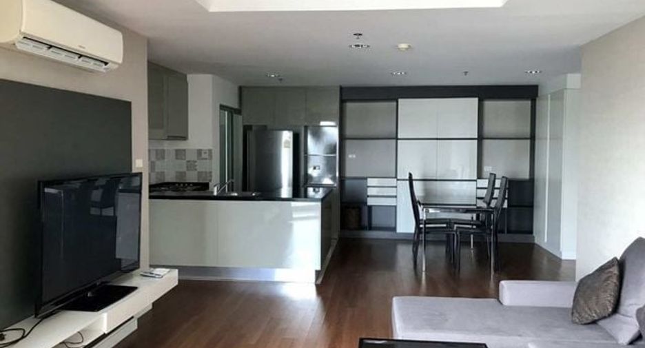 For sale 2 bed condo in Huai Khwang, Bangkok