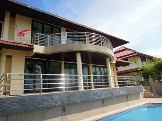 For sale 4 bed villa in Ko Samui, Surat Thani