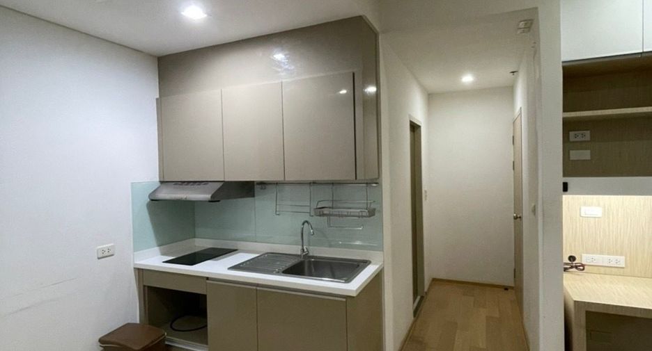 For sale 1 Beds condo in Phaya Thai, Bangkok