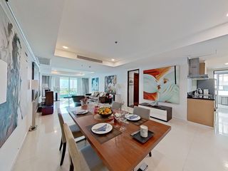 For sale 2 bed condo in Watthana, Bangkok