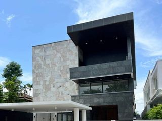 For sale 5 Beds house in Bang Sue, Bangkok