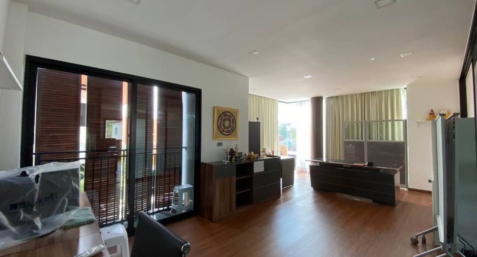 For sale 2 Beds townhouse in Mueang Chiang Mai, Chiang Mai