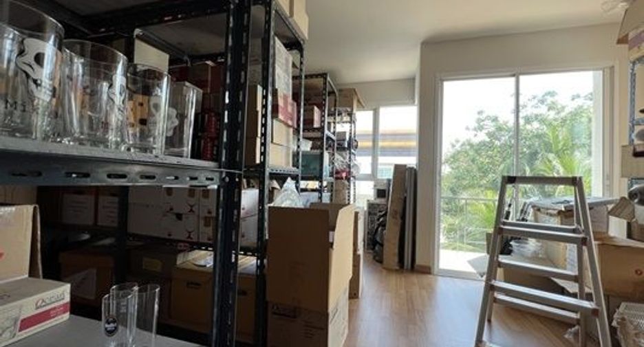 For sale 4 bed office in Saphan Sung, Bangkok