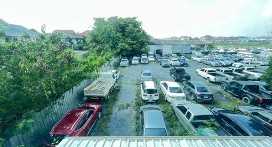 For sale 4 bed office in Saphan Sung, Bangkok