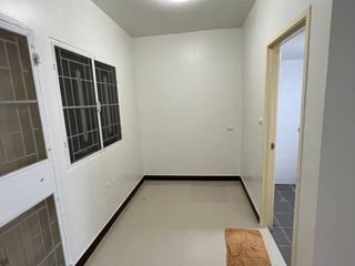 For sale 3 Beds townhouse in Sam Phran, Nakhon Pathom