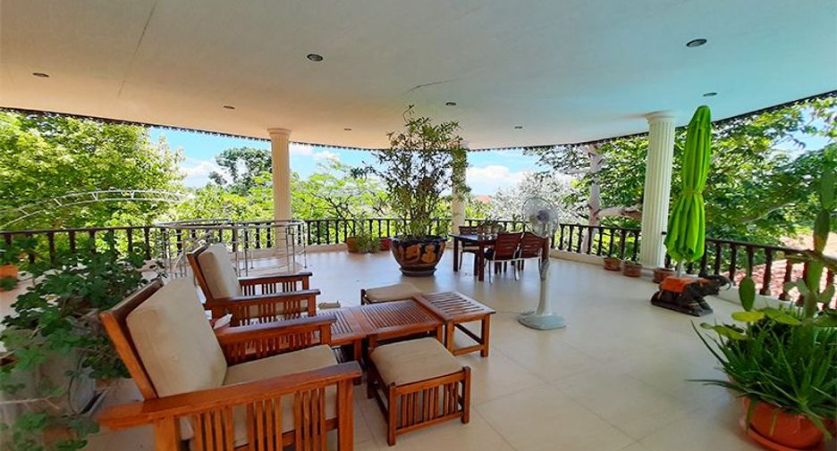 For sale 10 Beds villa in Hua Hin, Prachuap Khiri Khan