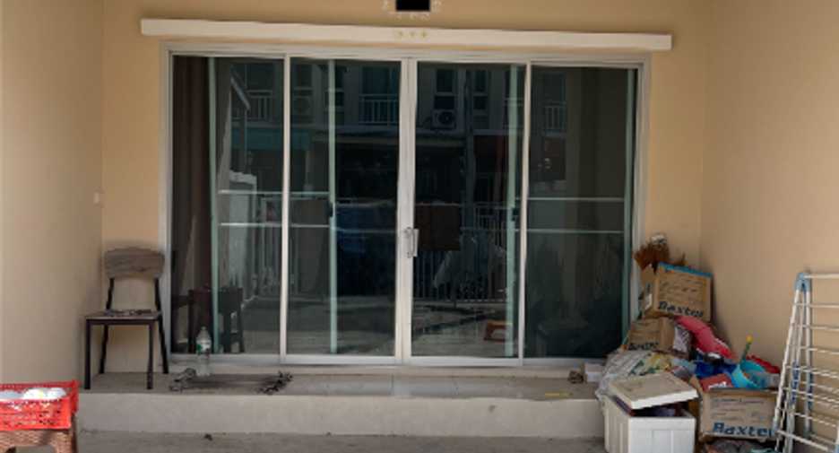 For sale 3 bed townhouse in Hua Hin, Prachuap Khiri Khan