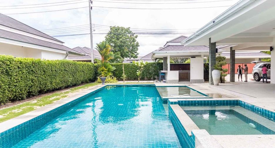 For sale 3 Beds villa in Cha Am, Phetchaburi