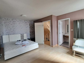 For sale 3 bed townhouse in Bang Khae, Bangkok