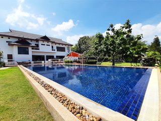 For sale 9 Beds villa in Cha Am, Phetchaburi