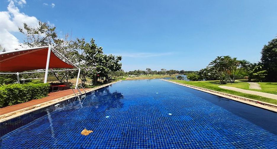 For sale 9 Beds villa in Cha Am, Phetchaburi