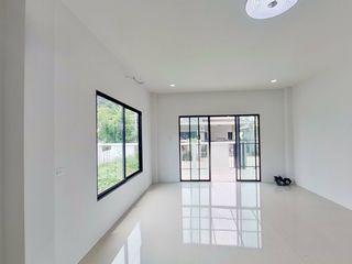 For sale 4 bed house in Mueang Chiang Mai, Chiang Mai