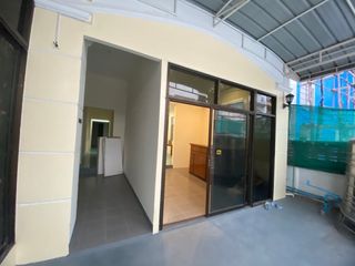 For sale 10 Beds house in Khlong Toei, Bangkok
