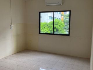 For sale 10 Beds house in Khlong Toei, Bangkok