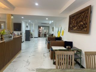For sale 8 bed townhouse in Mueang Chiang Mai, Chiang Mai